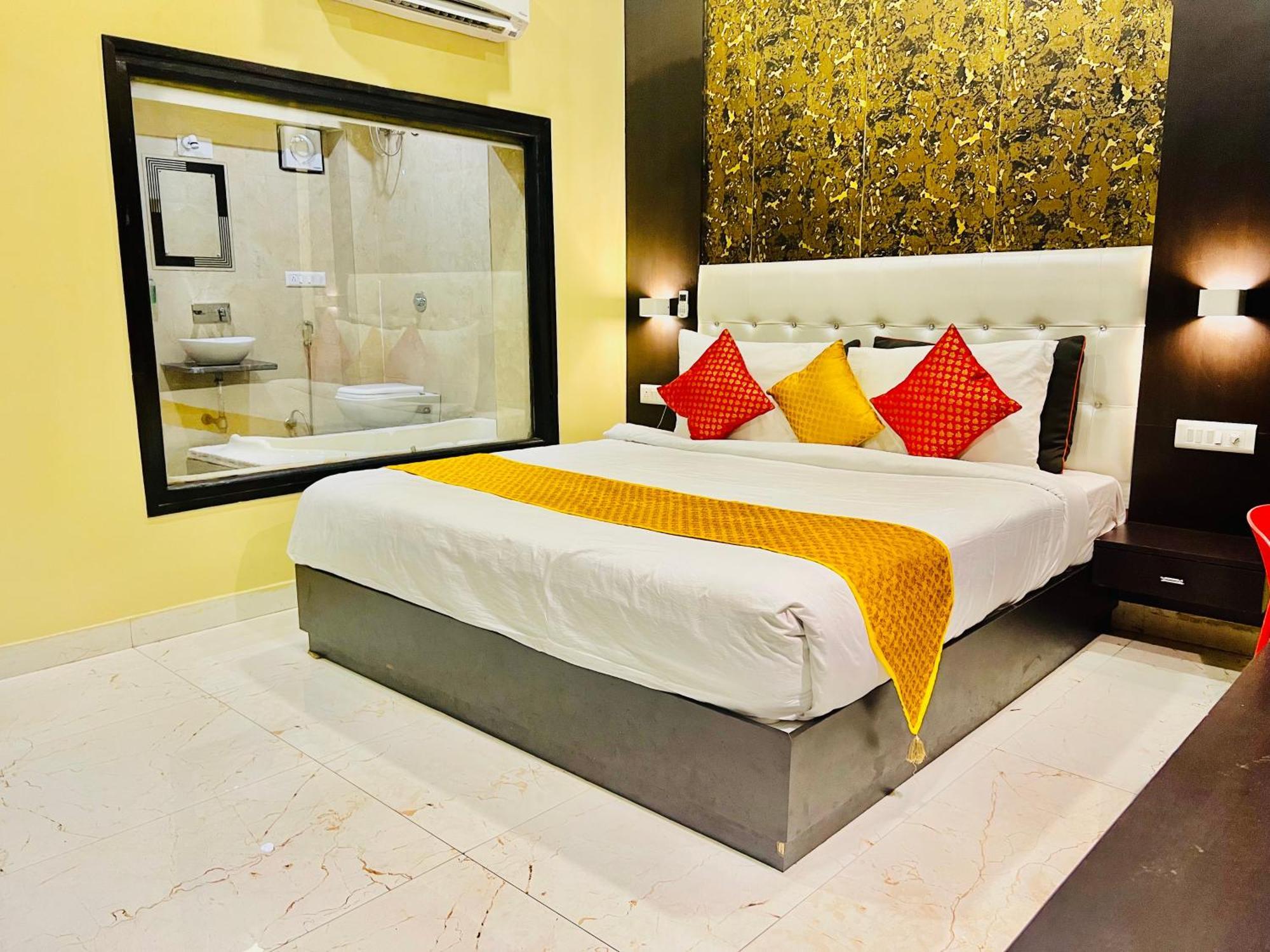 Hotel Grand Bhagwat, אודייפור מראה חיצוני תמונה