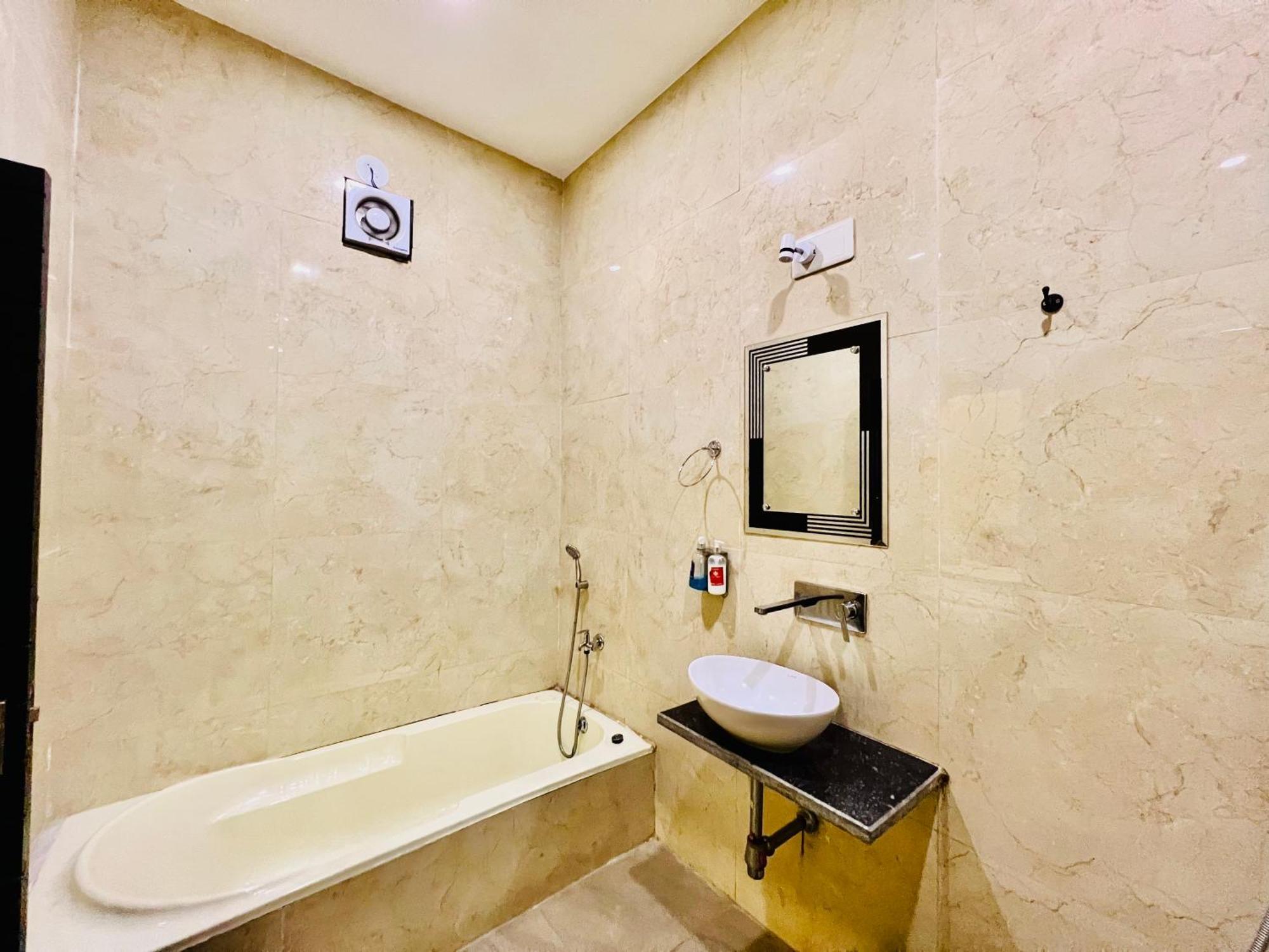 Hotel Grand Bhagwat, אודייפור מראה חיצוני תמונה