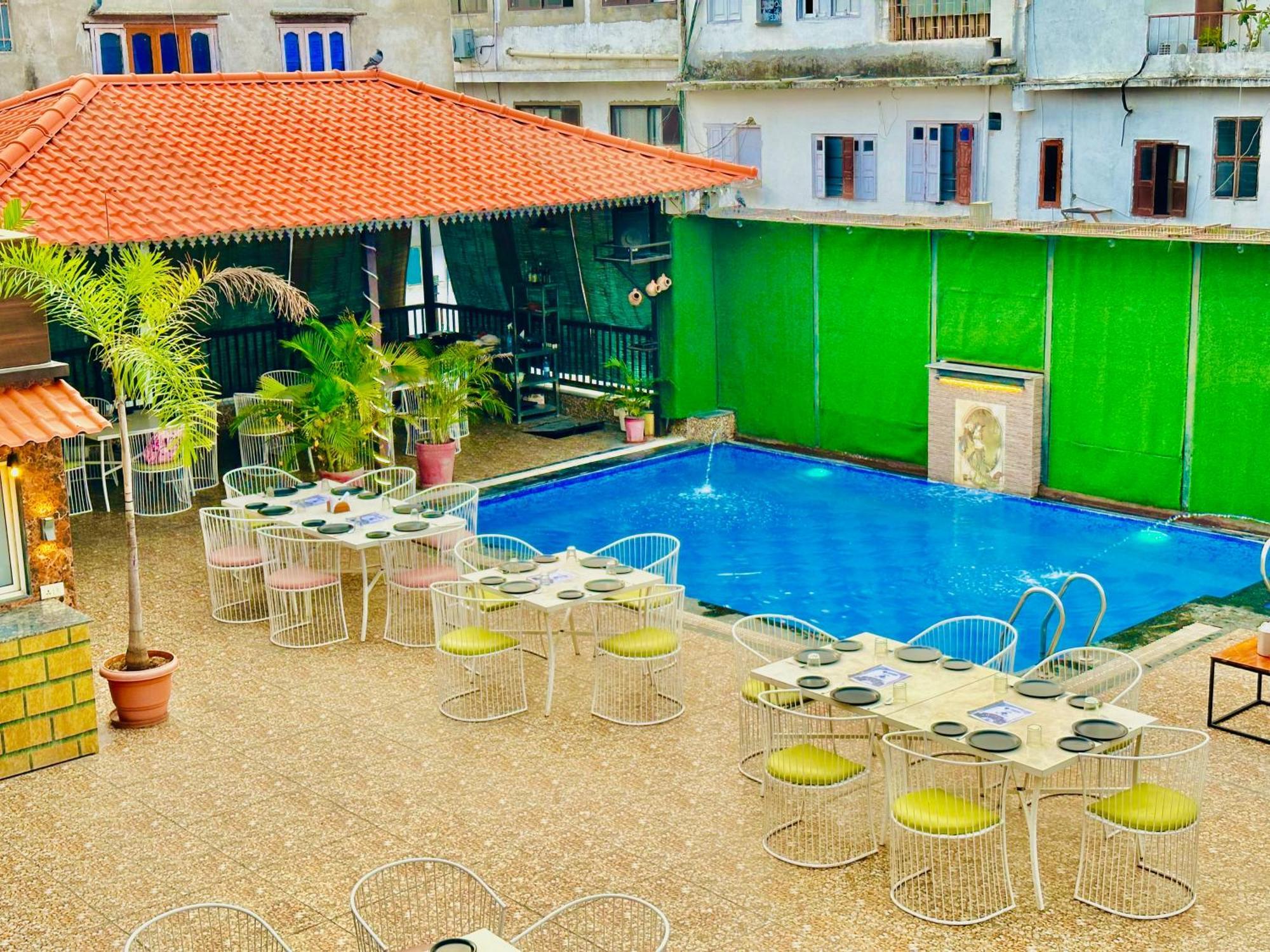 Hotel Grand Bhagwat, אודייפור מראה חיצוני תמונה