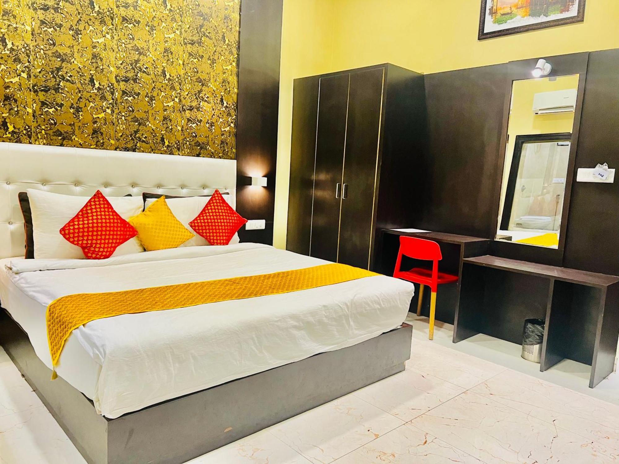 Hotel Grand Bhagwat, אודייפור מראה חיצוני תמונה
