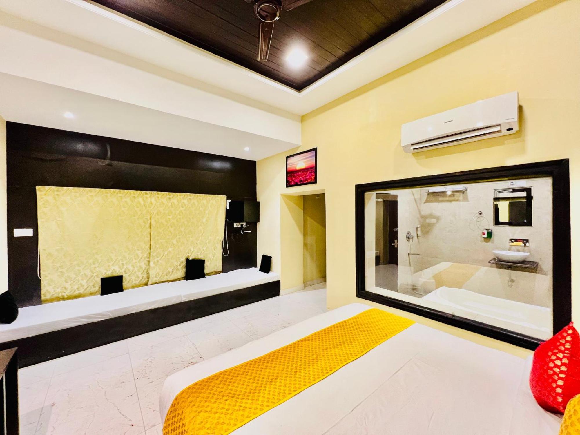 Hotel Grand Bhagwat, אודייפור מראה חיצוני תמונה