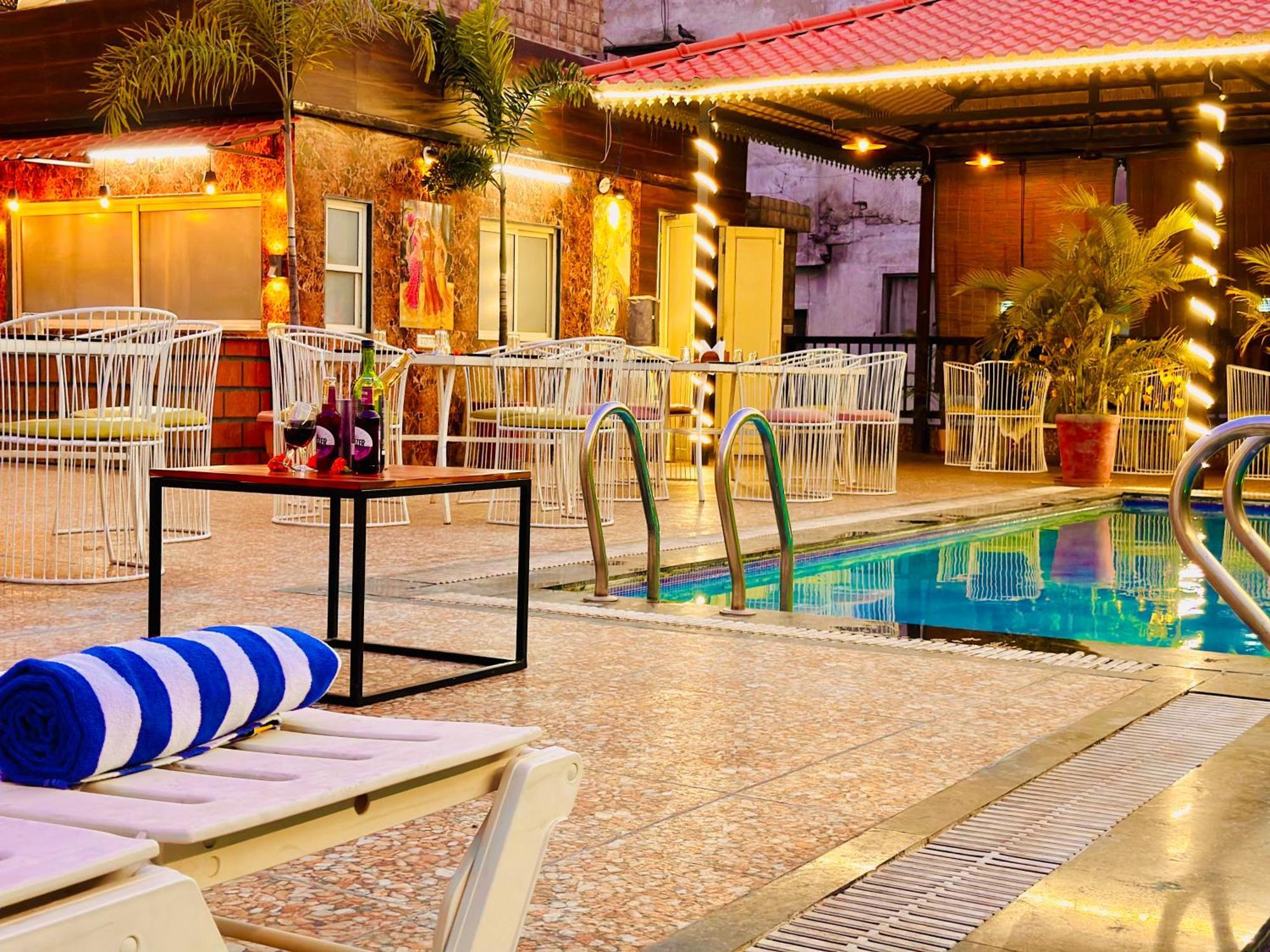 Hotel Grand Bhagwat, אודייפור מראה חיצוני תמונה