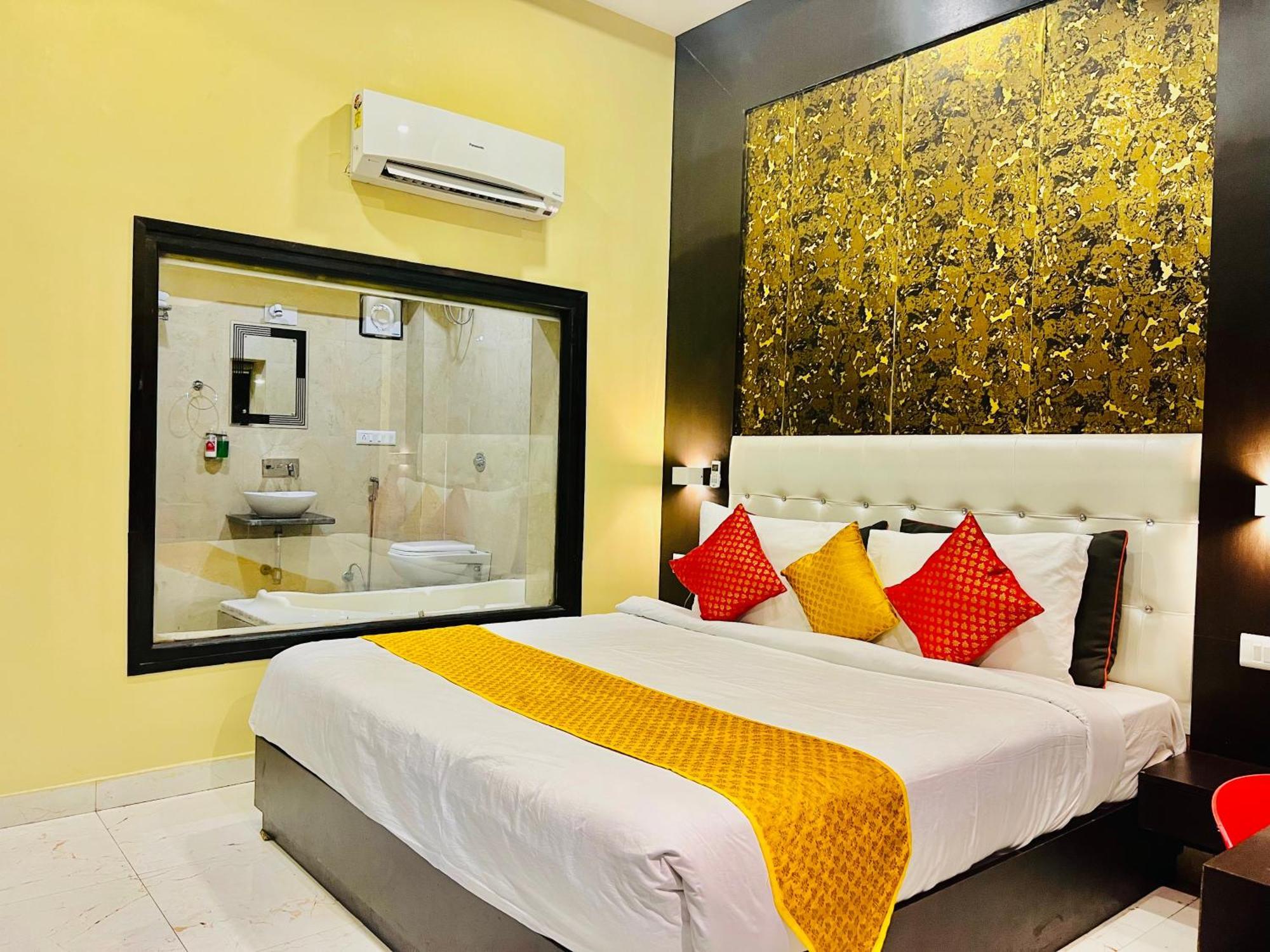 Hotel Grand Bhagwat, אודייפור מראה חיצוני תמונה