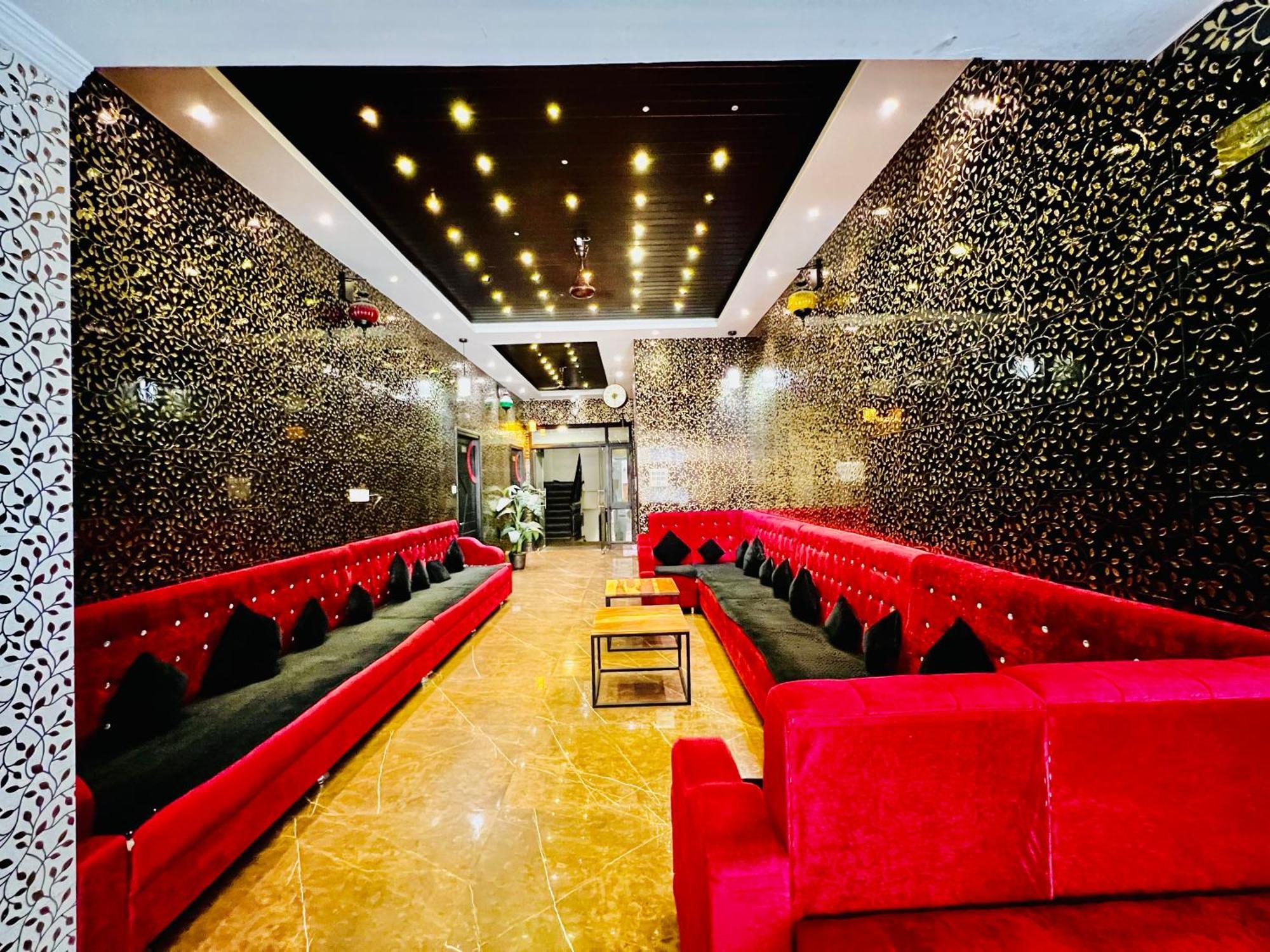 Hotel Grand Bhagwat, אודייפור מראה חיצוני תמונה